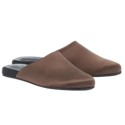 The slipper brown black